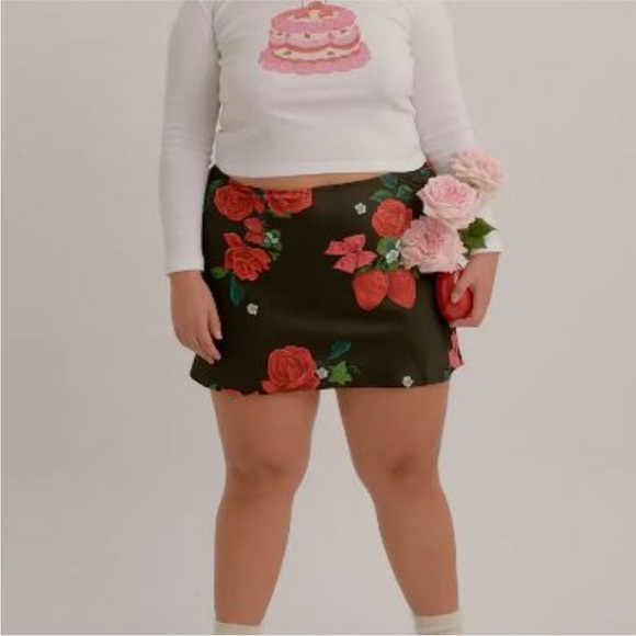 Sarah Satin Mini Skirt LISA SAYS GAH, Rose Party - M - Picture 2 of 4